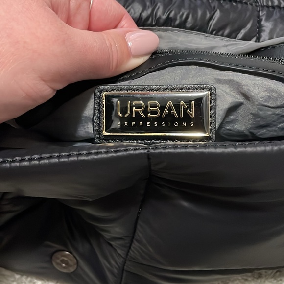 NWT Black Puffer Crossbody - Picture 5 of 8